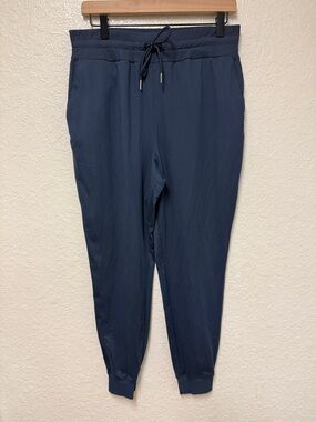 TRAVIS MATHEW Gray/Blue Drawstring Jogger Pants